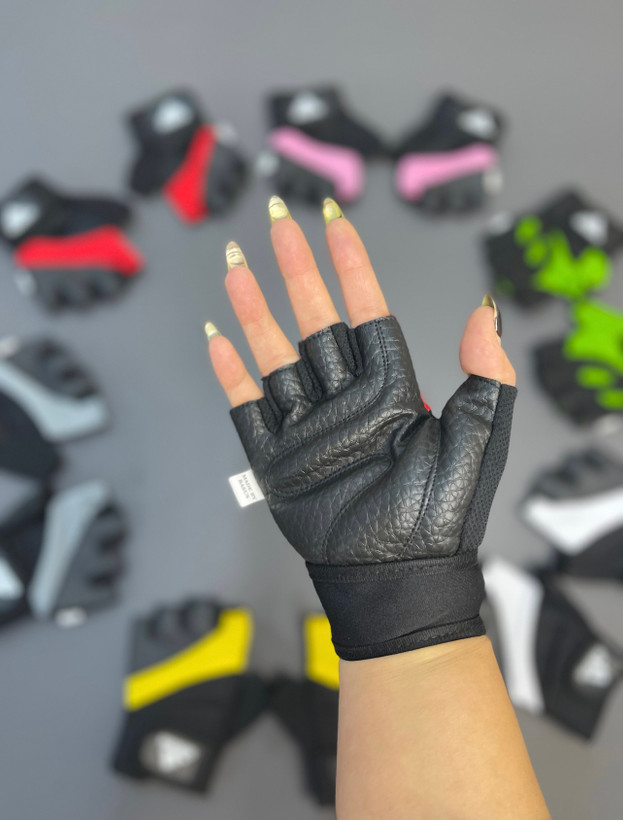 دستکش ورزشی زنانه مدل دو رنگ چسبی ادیداس کد 0337 Adidas